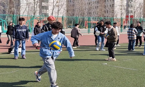 软件与大数据系组织开展趣味运动会 