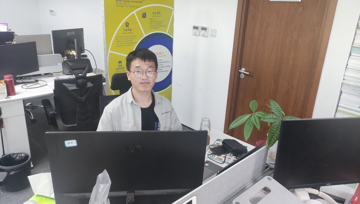 电子与通信系优秀毕业生——宋如钦