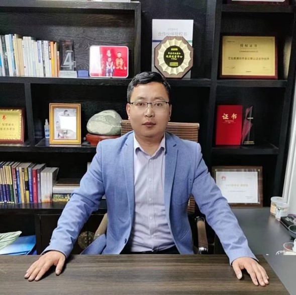 优秀毕业生——彭文强